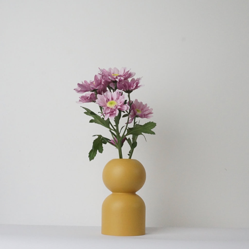 LEMON LILY Vase low Vases Yellow